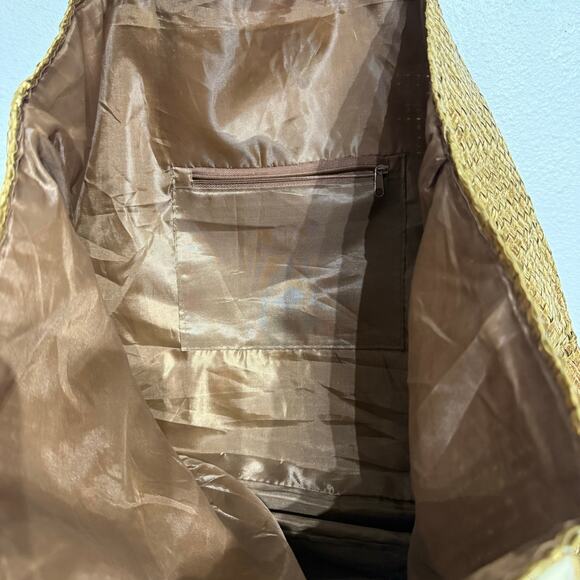 Gold Metallic Oversized Straw Woven Bag - Picture 5 of 11